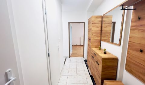 Kaufen 2-Zimmer-Wohnung, 2-Zimmer-Wohnung, Štvrť SNP, Trenčín, Slowake