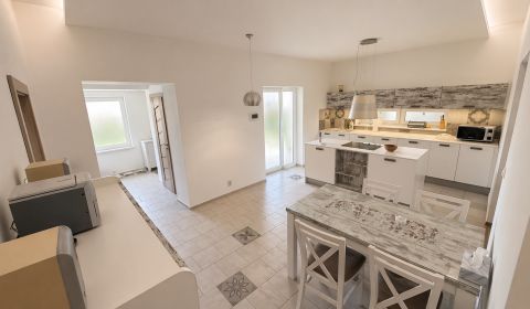 Mieten Einfamilienhaus, Einfamilienhaus, Zvolen, Slowakei