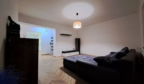 Mieten 2-Zimmer-Wohnung, 2-Zimmer-Wohnung, Jána Dalloša, Galanta, Slow
