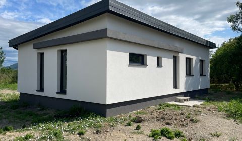 Kaufen Einfamilienhaus, Einfamilienhaus, Michalovce, Slowakei