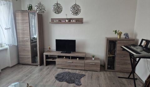 Kaufen 3-Zimmer-Wohnung, 3-Zimmer-Wohnung, Sústružnícka, Komárno, Slow