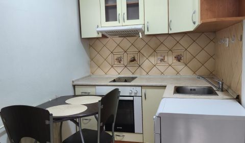 Mieten 1-Zimmer-Wohnung, 1-Zimmer-Wohnung, Janka Kráľa, Nové Zámky, Sl