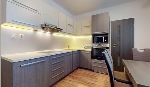 Kaufen 3-Zimmer-Wohnung, 3-Zimmer-Wohnung, Komárno, Slowakei