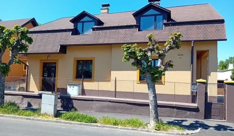 Kaufen Einfamilienhaus, Einfamilienhaus, Júliusa Szabóa, Lučenec, Slow