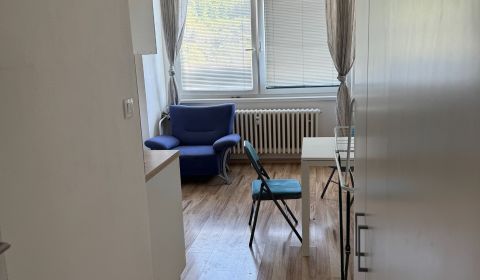 Mieten 1-Zimmer-Wohnung, 1-Zimmer-Wohnung, Majerská cesta, Banská Byst