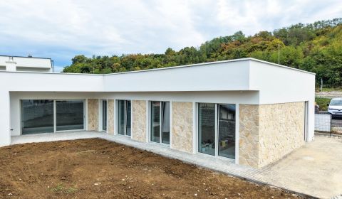 Kaufen Einfamilienhaus, Einfamilienhaus, Modrovka, Nové Mesto nad Váho