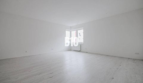 Kaufen 1-Zimmer-Wohnung, 1-Zimmer-Wohnung, Bánovce nad Bebravou, Slowa