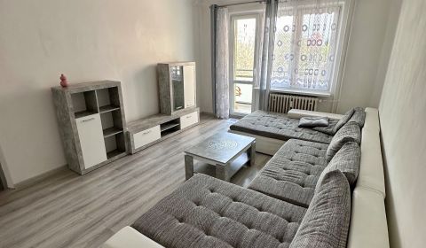 Mieten 3-Zimmer-Wohnung, 3-Zimmer-Wohnung, Šalviová, Bratislava - Ruži