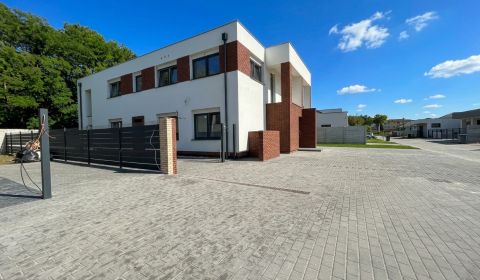 Kaufen 3-Zimmer-Wohnung, 3-Zimmer-Wohnung, Galanta, Slowakei