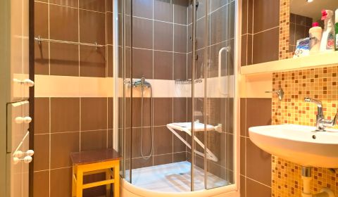 Kaufen 3-Zimmer-Wohnung, 3-Zimmer-Wohnung, Štvrť SNP, Trenčín, Slowake