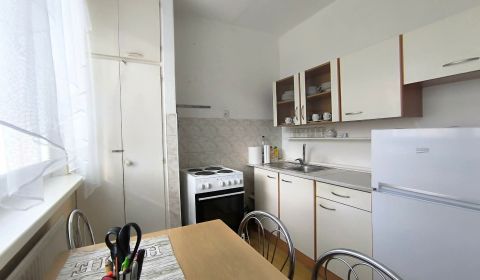 Kaufen 3-Zimmer-Wohnung, 3-Zimmer-Wohnung, Makarenkova, Partizánske, S