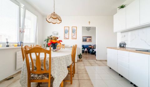 Kaufen 4-Zimmer-Wohnung, 4-Zimmer-Wohnung, Partizánska, Nitra, Slowake