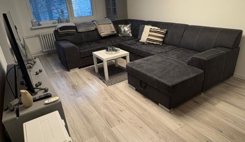 Mieten 3-Zimmer-Wohnung, 3-Zimmer-Wohnung, SNP, Pezinok, Slowakei