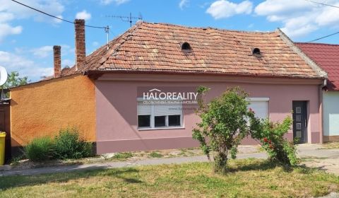 Kaufen Einfamilienhaus, Hlohovec, Slowakei