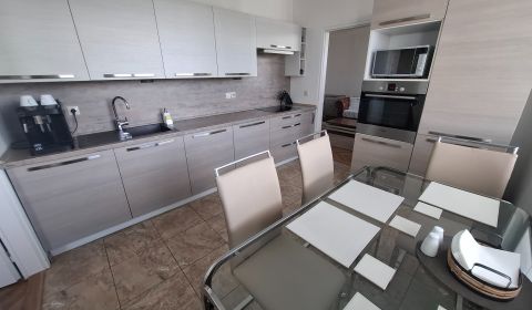 Kaufen 3-Zimmer-Wohnung, 3-Zimmer-Wohnung, M.R. Štefánika, Nové Zámky,