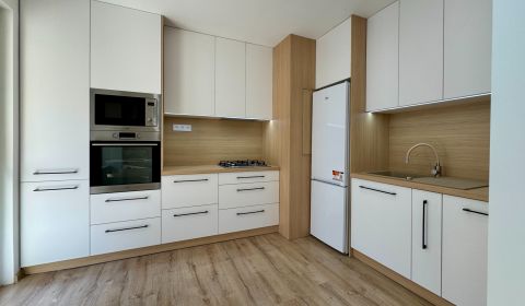 Kaufen 3-Zimmer-Wohnung, 3-Zimmer-Wohnung, Ďumbierska 21, Prešov, Slow