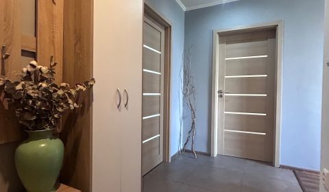 Mieten 3-Zimmer-Wohnung, 3-Zimmer-Wohnung, G. Bethlena, Nové Zámky, Sl