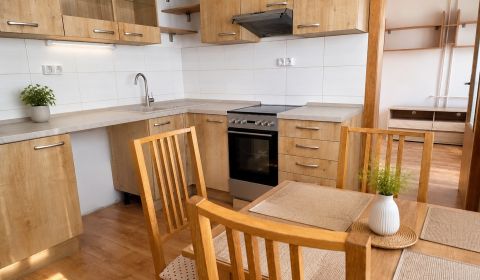 Kaufen 2-Zimmer-Wohnung, 2-Zimmer-Wohnung, Banská Bystrica, Slowakei