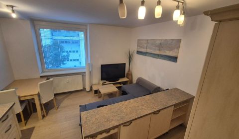 Kaufen 2-Zimmer-Wohnung, 2-Zimmer-Wohnung, Miletičova, Bratislava - Ru
