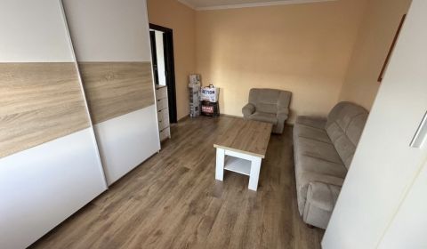 Kaufen 1-Zimmer-Wohnung, 1-Zimmer-Wohnung, Ľ.Fullu, Topoľčany, Slowake