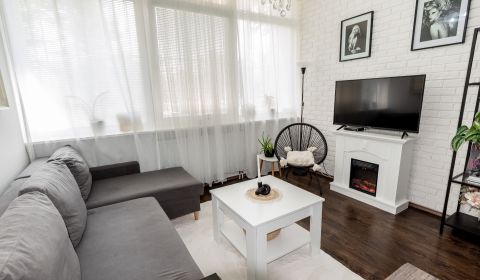 Kaufen 2-Zimmer-Wohnung, 2-Zimmer-Wohnung, Vlčie Hrdlo, Bratislava - R