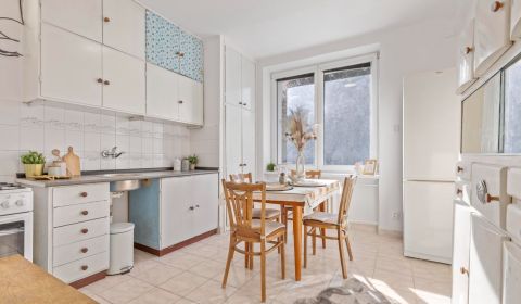 Mieten 2-Zimmer-Wohnung, 2-Zimmer-Wohnung, Azovská, Bratislava - Ružin