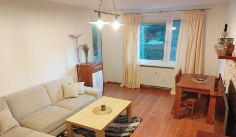 Mieten 3-Zimmer-Wohnung, 3-Zimmer-Wohnung, Banská Bystrica, Slowakei