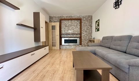 Mieten 3-Zimmer-Wohnung, 3-Zimmer-Wohnung, Budovateľská, Malacky, Slow