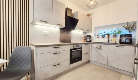 Kaufen 3-Zimmer-Wohnung, 3-Zimmer-Wohnung, Vratičova, Bratislava - Pod
