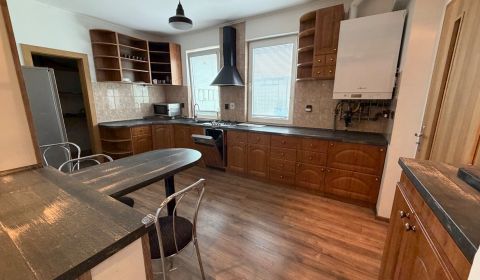 Kaufen 3-Zimmer-Wohnung, 3-Zimmer-Wohnung, Streďanská, Topoľčany, Slow