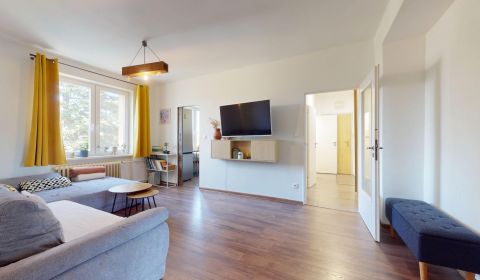 Kaufen 3-Zimmer-Wohnung, 3-Zimmer-Wohnung, Vladimíra Roya, Trenčín, Sl