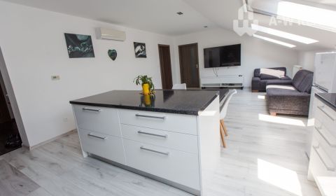 Kaufen 3-Zimmer-Wohnung, 3-Zimmer-Wohnung, Dunajská Streda, Slowakei
