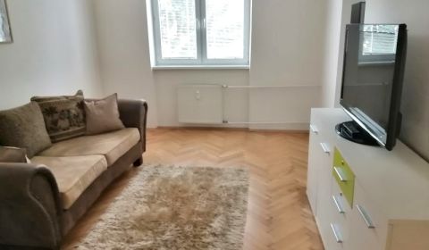 Mieten 2-Zimmer-Wohnung, 2-Zimmer-Wohnung, Družstevná, Banská Bystrica