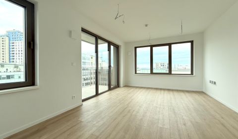 Kaufen 4-Zimmer-Wohnung, 4-Zimmer-Wohnung, Plynárenská, Bratislava - R