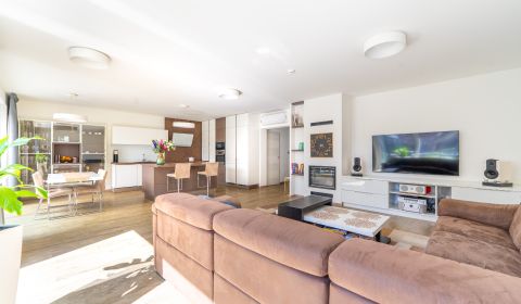 Kaufen Einfamilienhaus, Einfamilienhaus, Bratislava - Nové Mesto, Slow