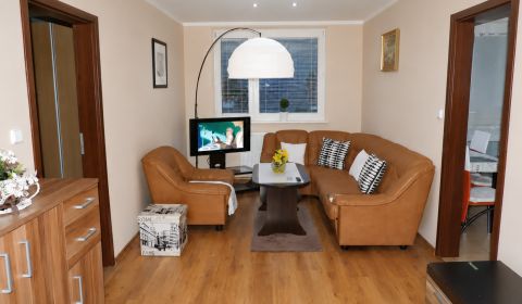 Kaufen 3-Zimmer-Wohnung, 3-Zimmer-Wohnung, Jána Jonáša, Bratislava - D