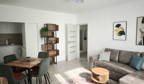 Mieten 2-Zimmer-Wohnung, 2-Zimmer-Wohnung, Mozartova, Bratislava - Sta