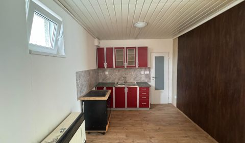 Mieten 2-Zimmer-Wohnung, 2-Zimmer-Wohnung, Nesvady, Komárno, Slowakei