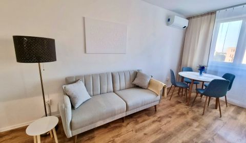 Mieten 2-Zimmer-Wohnung, 2-Zimmer-Wohnung, Šalviová, Bratislava - Ruži