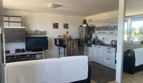 Kaufen 3-Zimmer-Wohnung, 3-Zimmer-Wohnung, Školská, Malacky, Slowakei