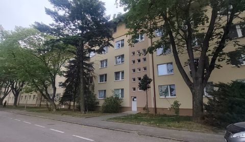 Kaufen 4-Zimmer-Wohnung, 4-Zimmer-Wohnung, Exnárova, Bratislava - Ruži