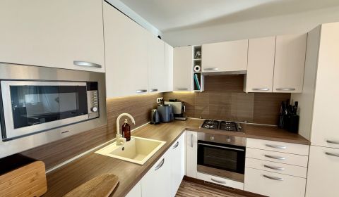 Kaufen 3-Zimmer-Wohnung, 3-Zimmer-Wohnung, Gejzu Dusíka, Trnava, Slowa