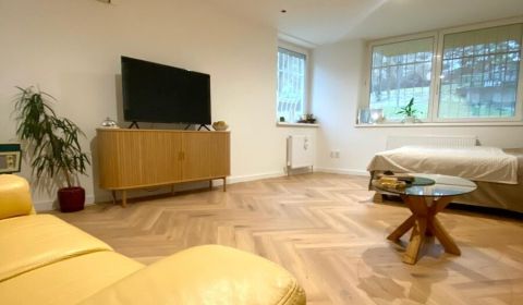 Kaufen 4-Zimmer-Wohnung, 4-Zimmer-Wohnung, Cabanova, Bratislava - Dúbr