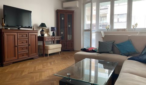 Kaufen 3-Zimmer-Wohnung, 3-Zimmer-Wohnung, Medená, Bratislava - Staré 