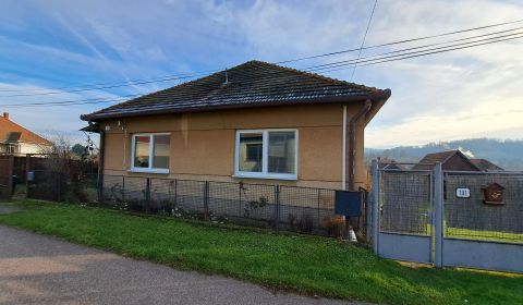 Kaufen Einfamilienhaus, Einfamilienhaus, Nemčiňany, Zlaté Moravce, Slo