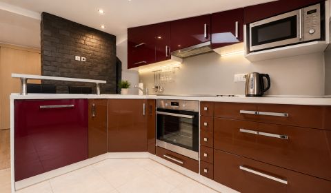 Mieten 3-Zimmer-Wohnung, 3-Zimmer-Wohnung, Hviezdoslavova, Banská Byst