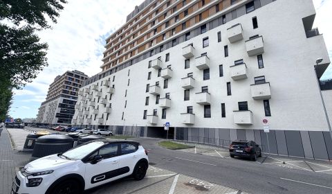 Mieten Garage, Garage, Zuzany Chalupovej, Bratislava - Petržalka, Slow