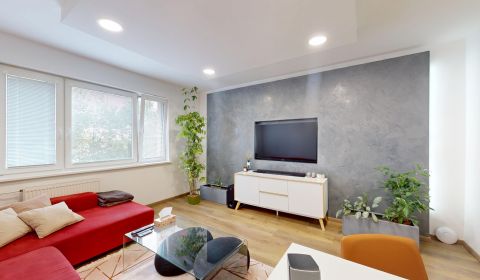 Hochwertig renovierte 3-Zimmer-Wohnung, Budatínska, Petržalka