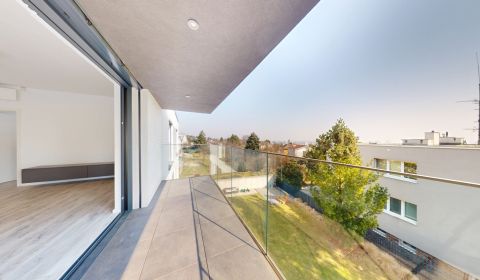 Mieten 4-Zimmer-Wohnung, 4-Zimmer-Wohnung, Javorinská, Bratislava - St