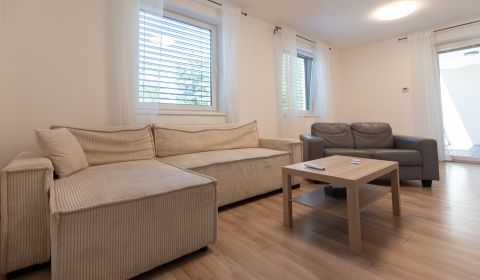 Mieten 3-Zimmer-Wohnung, 3-Zimmer-Wohnung, Devínska cesta, Bratislava 